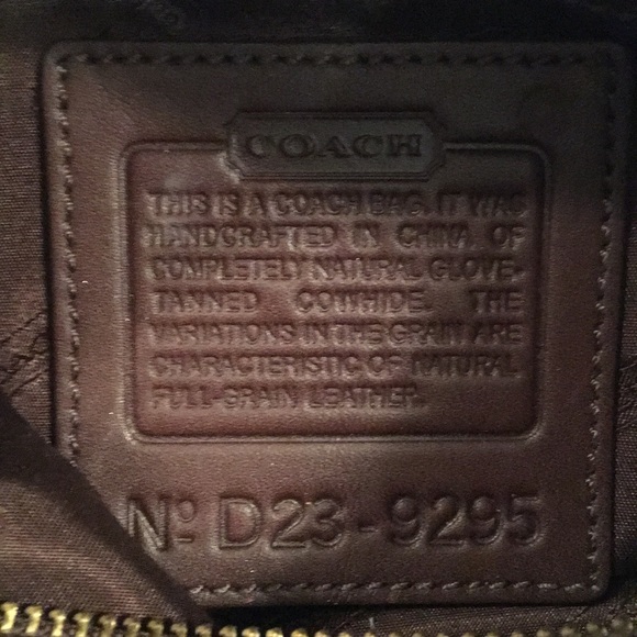 Coach hobo purse like new condition - Picture 3 of 3